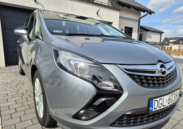 Opel Zafira cena 35500 przebieg: 166000, rok produkcji 2015 z Głogów małe 352